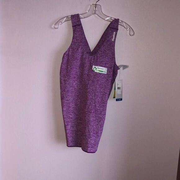 Nwt Reebok tank top with built-in bra - Picture 1 of 7
